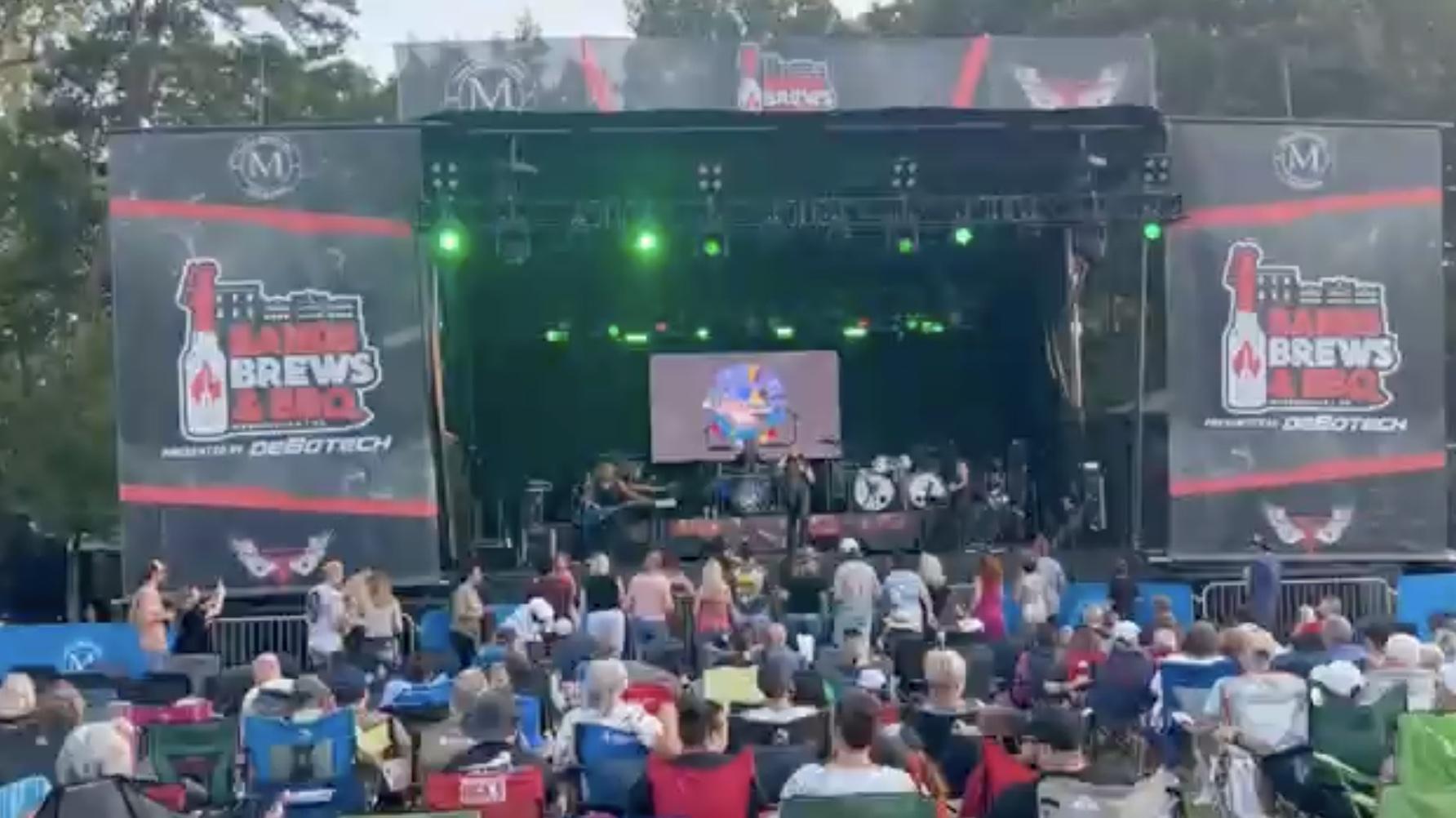 Big and Rich show